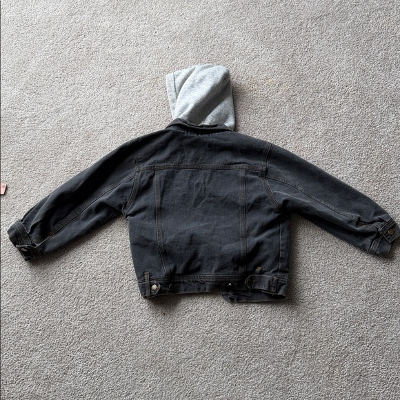 Tomorrow’s Generation FLY BOY size 10 Kids Black Denim Jacket with gray Hood - Picture 8 of 10